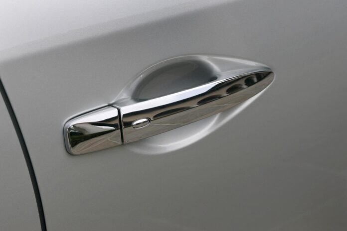 Captiva interior door handle